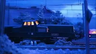 Model Trains HO Layout. Mod&eacute;lisme Ferroviaire. Trains Miniatures. BB 12000 CC 14100.