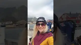 #henningsvaer 🥀 #lofoten #lofotenislands 🇧🇻 #norway #travel #travelvlogger 😍 #shorts