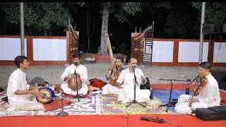 ഹരിവരാസനം വിശ്വമോഹനം.... #lordayappa #sabarimala #harivarasanamsong