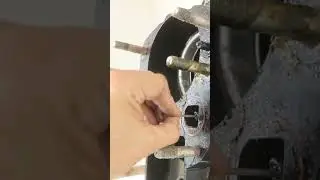 Removing a Bravo III Drive Unit #shorts