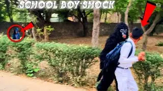Funny gorilla prank video 😂🤣 #viral #funny #funnymoments #gorillaprank#cutegirlpranks