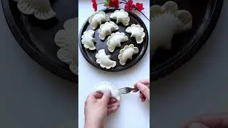 New Shape..Puli Pitha New Design.,,,পুলি পিঠা অথবা মমোর নতুন ডিজাইন।।#shorts #pitha #momos