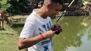 শিকারির স্বপ্ন পূরণ - বড়শিতে ধরা পড়লো বড় কাতলা। 