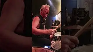 Nicko McBrain KONČ&Iacute; v Iron Maiden! 😱🥁#shorts #metal #ironmaiden