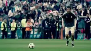 Cristiano Ronaldo gives kid his Shirt