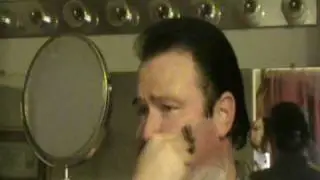 Бритье с помощью Gillette Trac 2 Plus