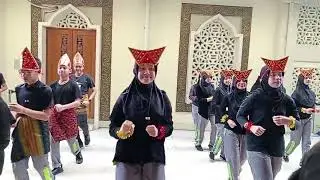 Kokurikuler 8B : Senam Kreasi Tradisional