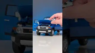 Details from Toyota FJ Cruiser🔎 1:18 Diecast Model Car (AUTOart) #scalemodel #modelcars