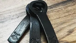 Making a super easy forged bottle opener. Added some helpful troubleshooting tips.