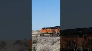 SHORT RAILFANNING VIDEOS # 00001 BNSF 3698 MANIFEST TRAIN 4-20-2023