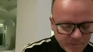 Gigi D'Alessio - Spiegame Cherè - (Video Live)
