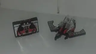 TRANSFORMERS Commemorative Edition  Decepticon Interrogation LASERBEAK