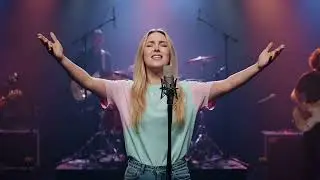 All I Want  is Your Presence Lord | Contemporary Worship Song | Amy Adams