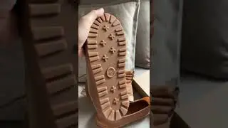 Ugg Boot Guard / Ugg Classic Mini Lace-Up Weather Chestnut