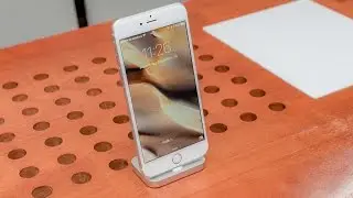Tr&ecirc;n tay iPhone Lightning Dock 2015