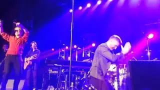Gary Barlow and his brilliant dance moves - Take That @ Hard Rock Cafe Dubai - 31/10/2015