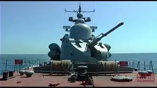 AK-630M-2 russo com canh&otilde;es duplos de 6 canos de 30 mm &eacute; mais mortal do que voc&ecirc; pensa.