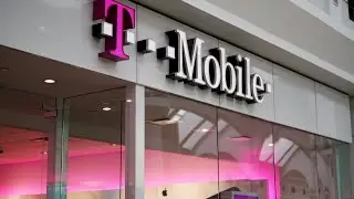 The FCC wants an investigation into T-Mobiles outage that left customers without voice, data service