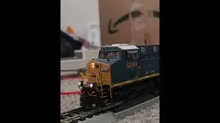 CSX ES44DC #5250 from athearn genesis#modelrailway #modelrail#csx#trains