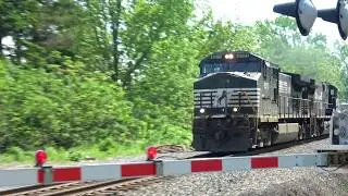 Big Fast Norfolk Southern Train Speeds By 4K