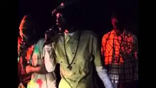 DAKAROOTS SOUND SYSTEM feat: AFREECAN DINGKELU