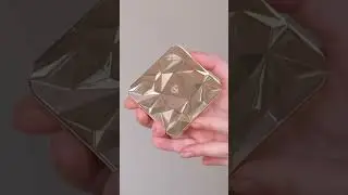 102EUR highlighter?? | CLE DE PEAU Luminizing Face enhancer | I got shade 22 to use as a bronzer