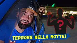 UNO SCONOSCIUTO CI INSEGUE PER STRADA DI NOTTE! *terrificante*