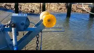 boat catch for self launching and retrieval
