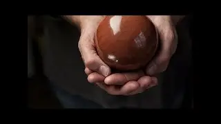 the dorodango live (polishing a ball of mud)