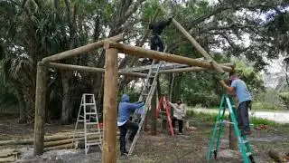 Leaf chief Tiki Huts Building a Tiki Hut