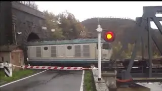 Passaggio a livello Ovada (AL) treno merci - Level crossing freight train