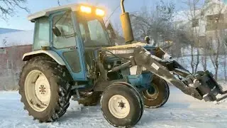 Köp Traktor Ford 5610/II 2WD MUSTANG med lastare och gafflar på Klaravik