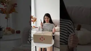 delivery of happy moments 📦 #unboxjoy #weddingmemories #specialdelivery #unboxing #joyfulmoments