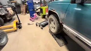 GMC 4x4 light flashing and not shifting into four wheel drive.
