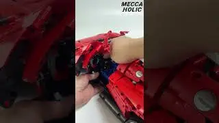 LEGO TECHNIC 42143 Ferrari Daytona SP3 (operation)