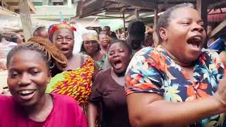 ALAN SHAKES ELMINA MARKET WITH MESSAGE OF HOPE.