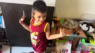 Where Is My Gift, Santa? 🎅🎁 #santa #mumbai #vlog #baby #explore 