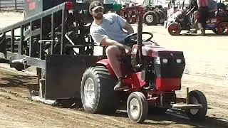 Wheel Horse Garden Tractor Pull