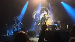 Suede - That Boy on Stage ( with water bottle punt) - live@ Electric Brixton 12.15.2023