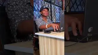 Was this a computer or a water pump startup? 😩Sounded like the whole village is drawing water 😂