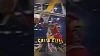 MICHAEL JORDAN Hangtime vs Vlade Divac of LA Lakers 😱🔥 #michaeljordan #nba #shorts