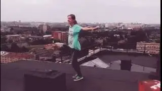 D.ОхитО.