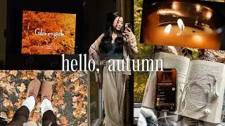 cozy september vlog | book shopping for fall, getting pumpkin spice latte
