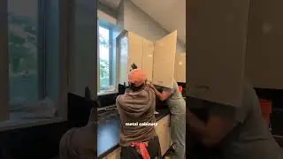 Давайте на секунду взглянем правде в глаза. Металлические кухонные шкафы &mdash; это нечто особенное.