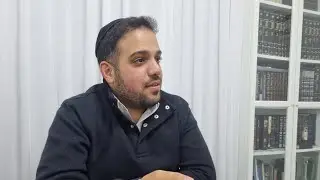 י