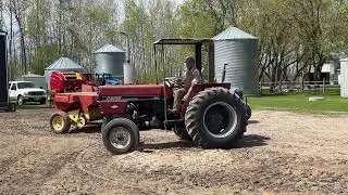 1988 Case IH 485 dsl 2WD Tractor, Selling June 19th, 2024 @ Fraserauction.com