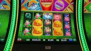 Let&rsquo;s see if we got the MAJOR!! #slot #slotscasinogames #winstar #slotmachine #huffnpuff 