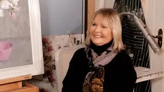 Gail Pope: A Journey from Dundee to Artistic Excellence | Meet the Artist Series