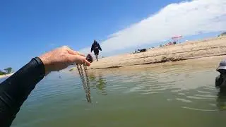 Lost gold chain in the river &mdash; quick underwater metal detecting search and boom, recovered!