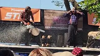 Three rounds -Chainsaw Competition #FlannelFest